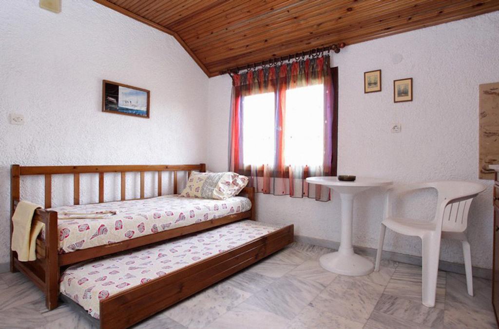 Kehagias Apartments Vrasná 客房 照片