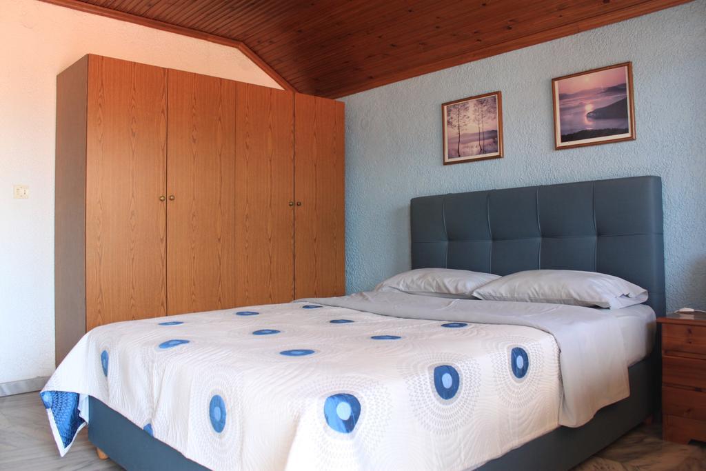 Kehagias Apartments Vrasná 外观 照片