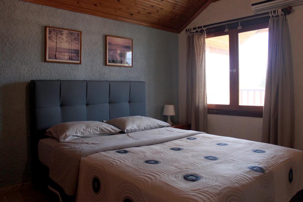 Kehagias Apartments Vrasná 外观 照片